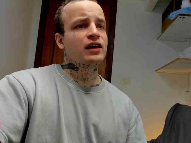 Layneinchains Layneinchains