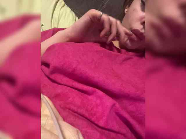 Militating Live Webcam on BongaCams