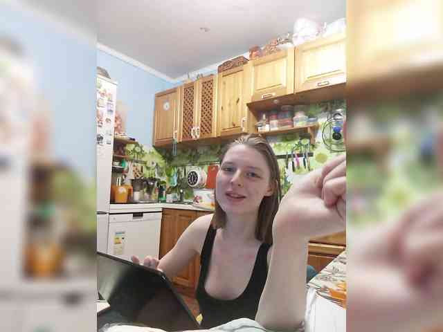 Sweet-Foxy webcam