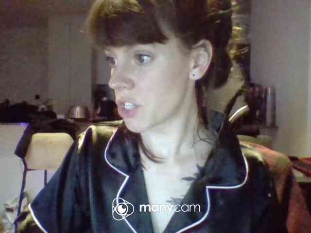 EmilieEdelana webcam