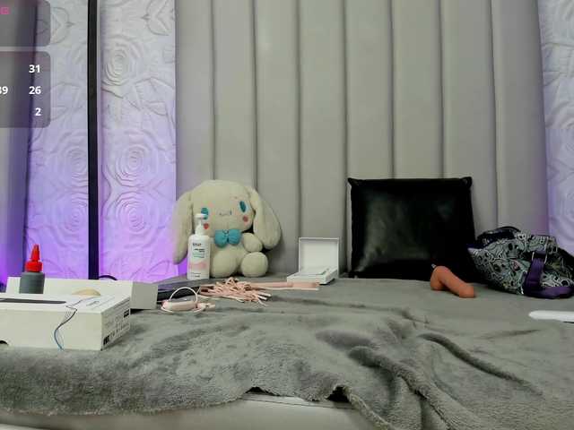 AlexaFoxy18's BongaCams show and profile