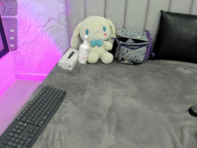 AlexaFoxy18's BongaCams show and profile