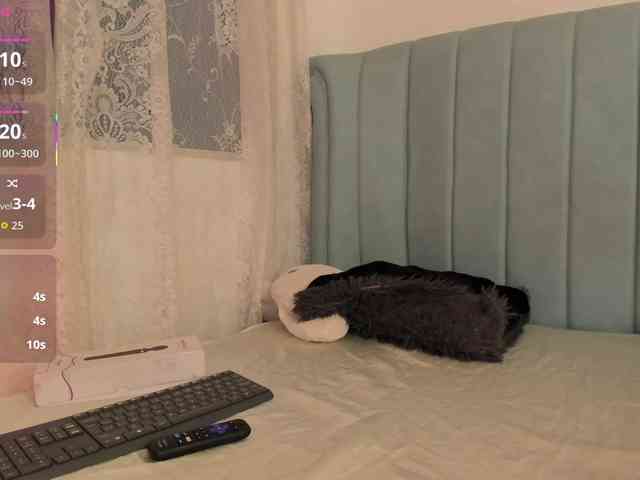 AlexaFoxy18 AlexaFoxy18