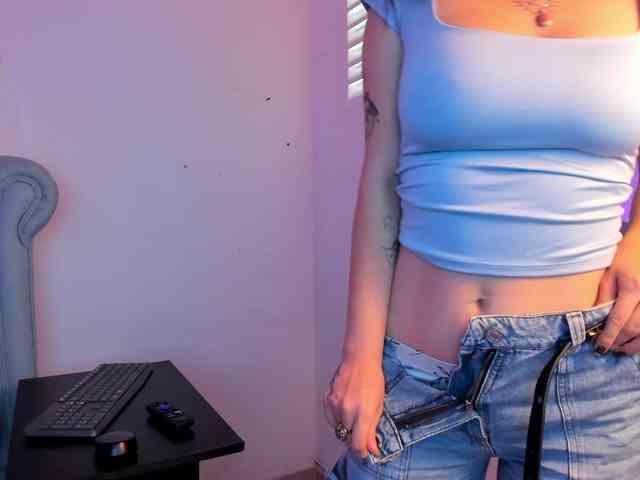 AlexaFoxy18 webcam