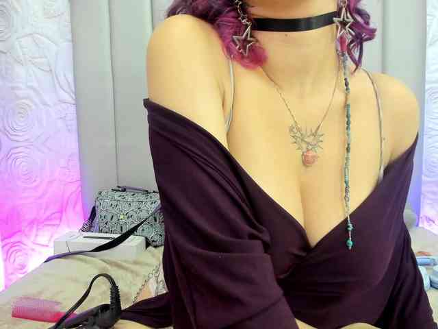 AlexaFoxy18 AlexaFoxy18