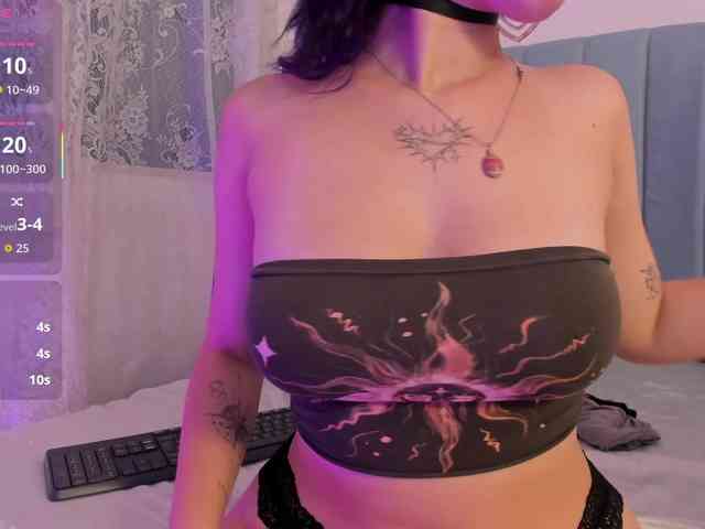 AlexaFoxy18 AlexaFoxy18