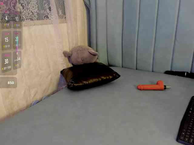 AlexaFoxy18 AlexaFoxy18