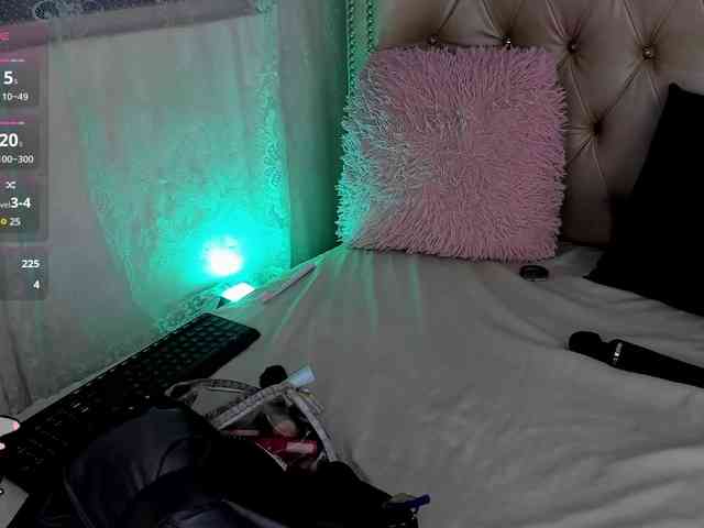 AlexaFoxy18 webcam