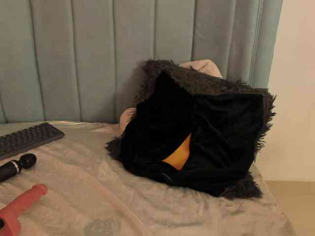 AlexaFoxy18 AlexaFoxy18