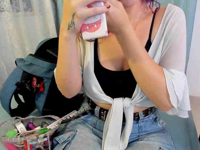 AlexaFoxy18 AlexaFoxy18