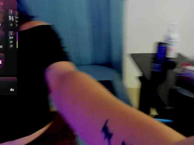 AlexaFoxy18 AlexaFoxy18