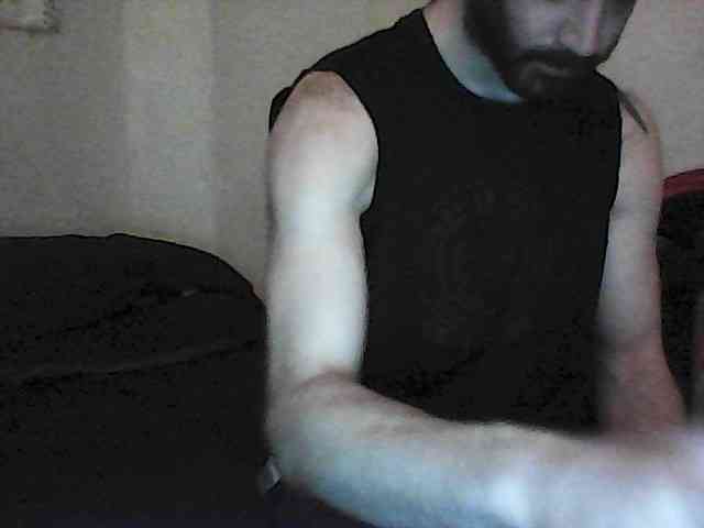 Alphajosh Live Webcam on BongaCams