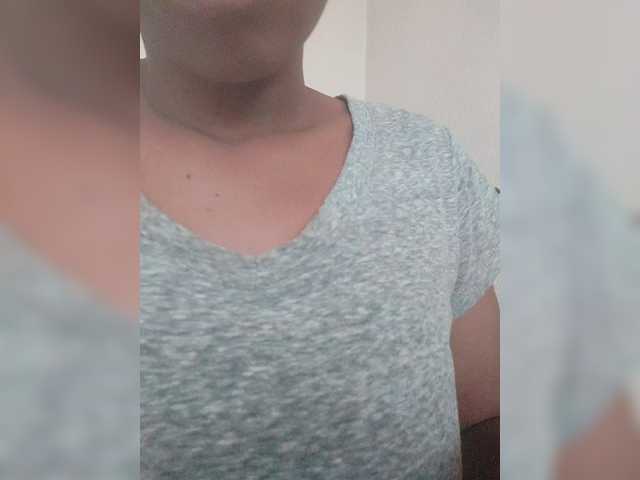 Clarravikuna's BongaCams show and profile