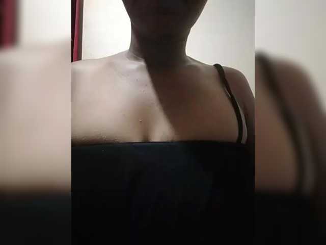 Clarravikuna's BongaCams show and profile