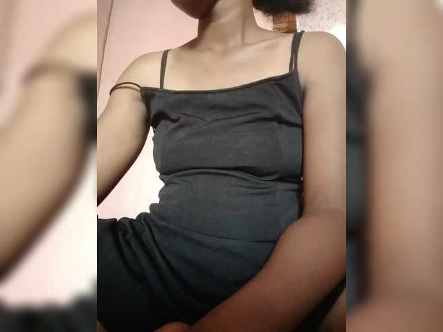 Clarravikuna's BongaCams show and profile