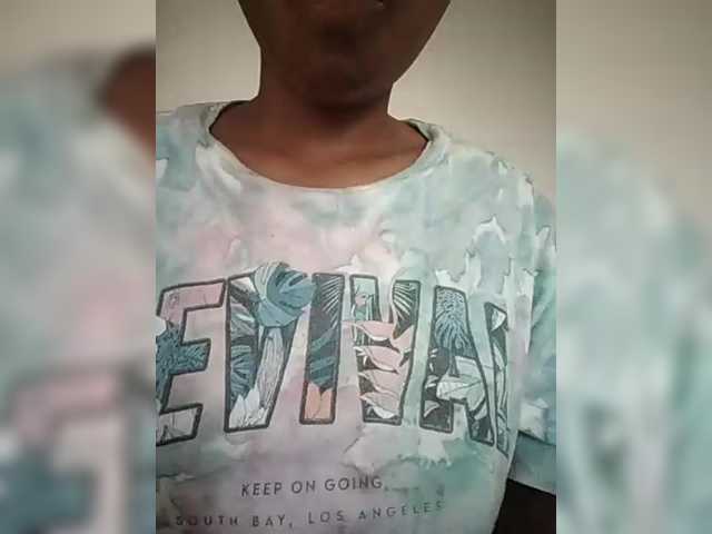 Clarravikuna's BongaCams show and profile