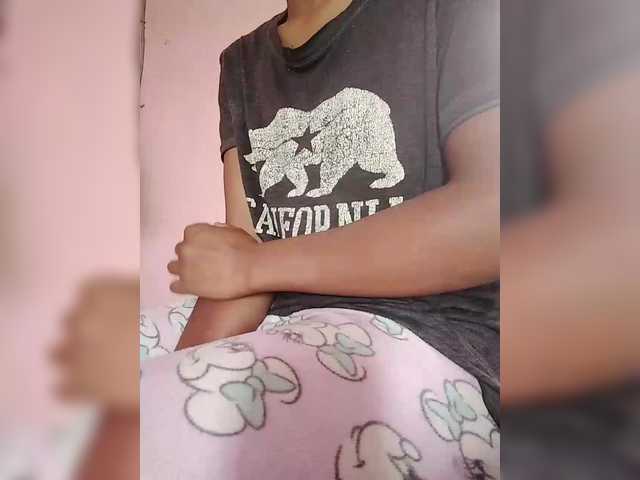 Clarravikuna's BongaCams show and profile