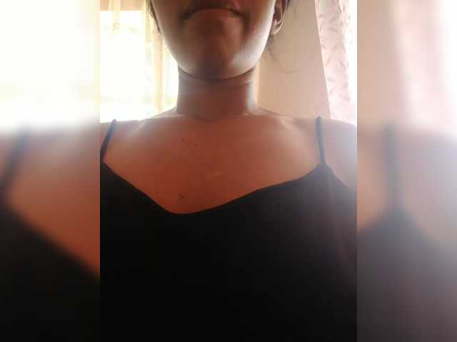 Clarravikuna's BongaCams show and profile