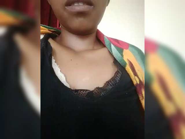 Clarravikuna's BongaCams show and profile