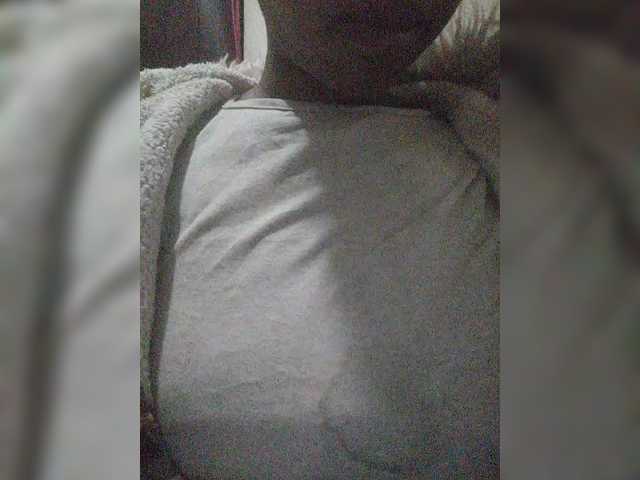 Clarravikuna's BongaCams show and profile