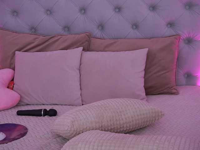 GraceHotDavies's BongaCams show and profile