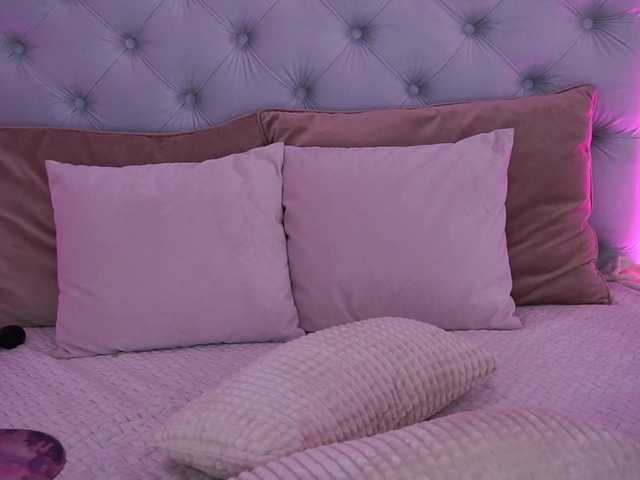 GraceHotDavies's BongaCams show and profile