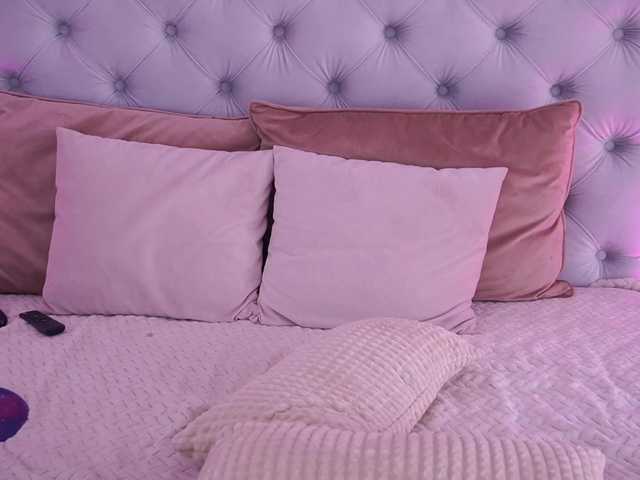 GraceHotDavies's BongaCams show and profile