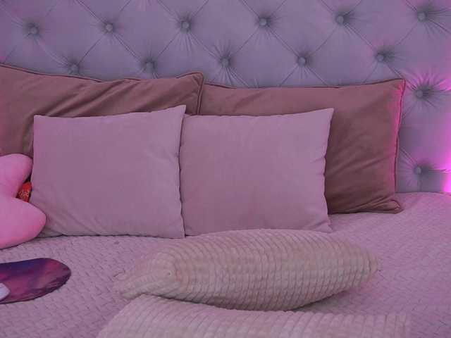 GraceHotDavies's BongaCams show and profile