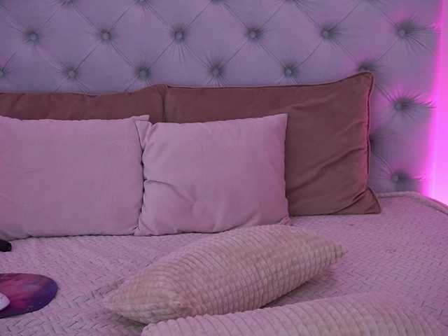 GraceHotDavies's BongaCams show and profile