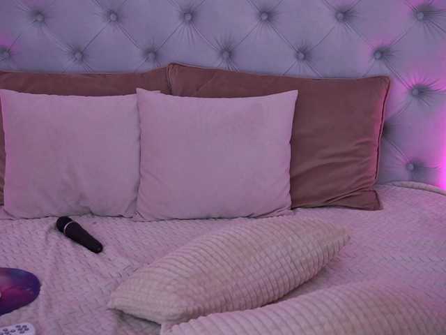 GraceHotDavies's BongaCams show and profile