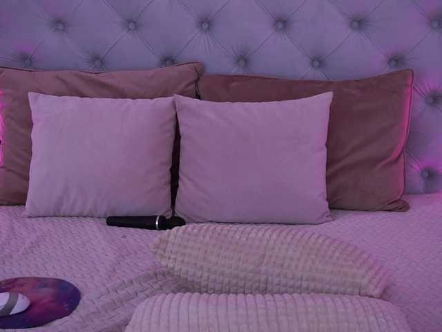 GraceHotDavies's BongaCams show and profile