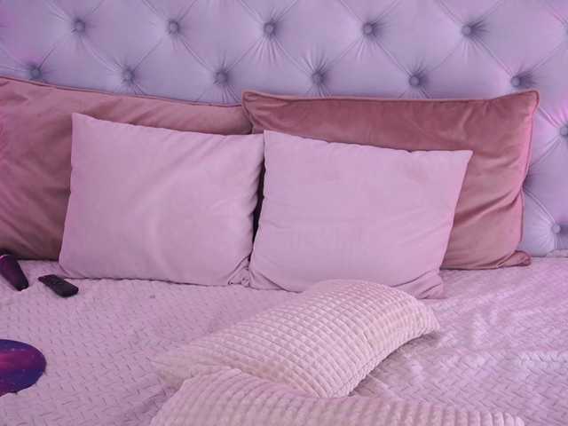 GraceHotDavies's BongaCams show and profile