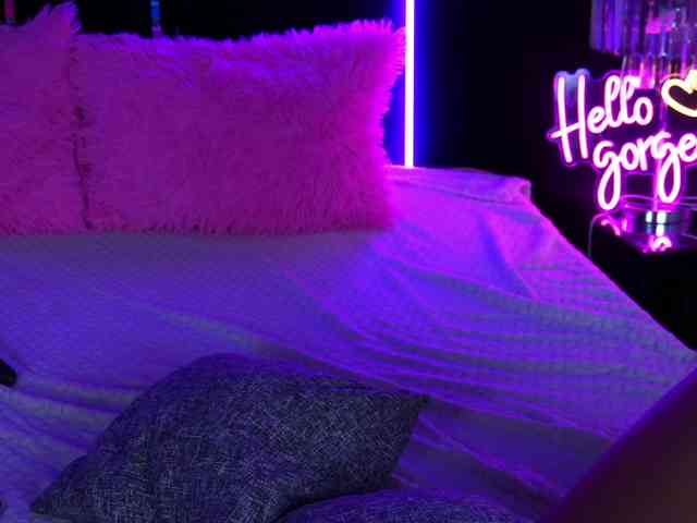 nude live chat GraceHotDavies