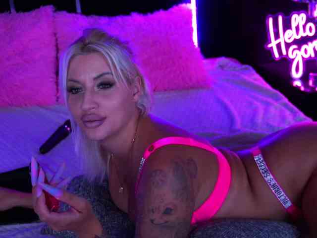 nude voyeur web cam GraceHotDavies