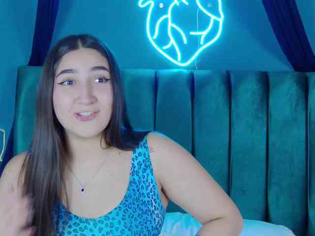 kinkyzoeandema webcam