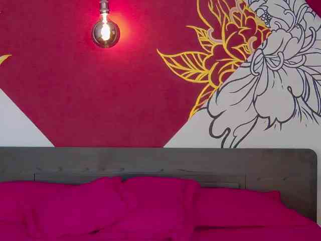 kinkyzoeandema webcam