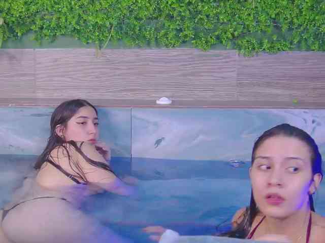 kinkyzoeandema webcam