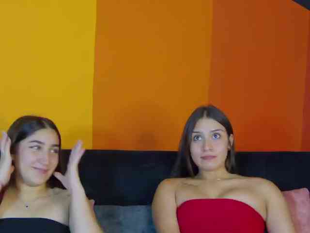 kinkyzoeandema webcam