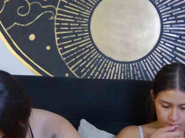 kinkyzoeandema webcam