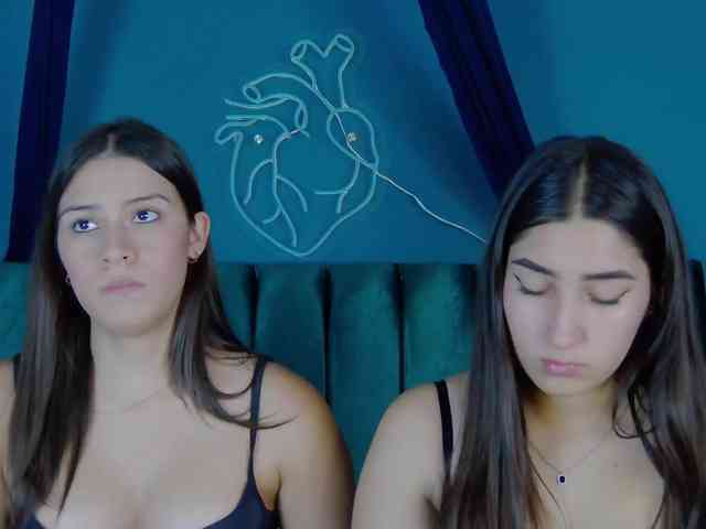 kinkyzoeandema webcam
