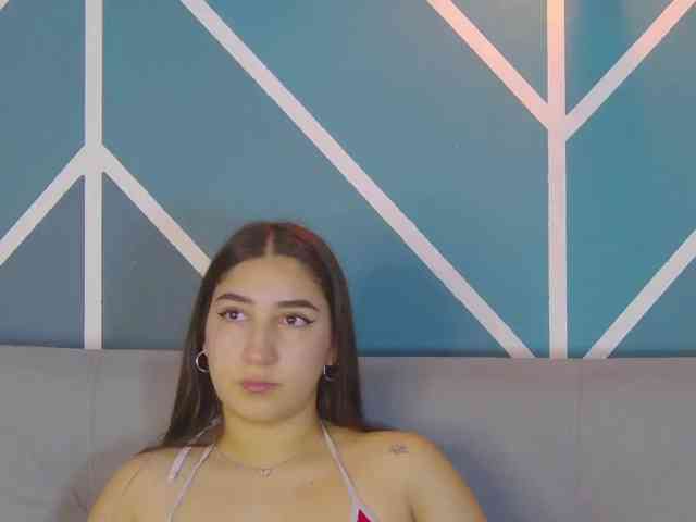 kinkyzoeandema webcam