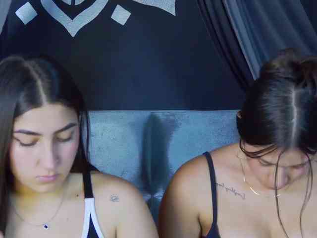 kinkyzoeandema webcam