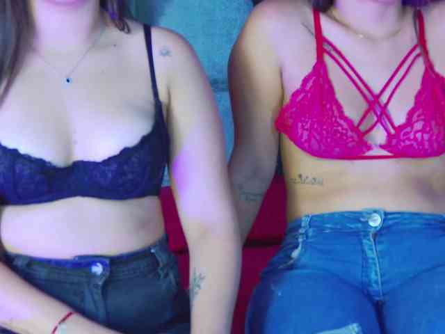 kinkyzoeandema webcam