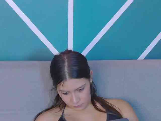 kinkyzoeandema webcam