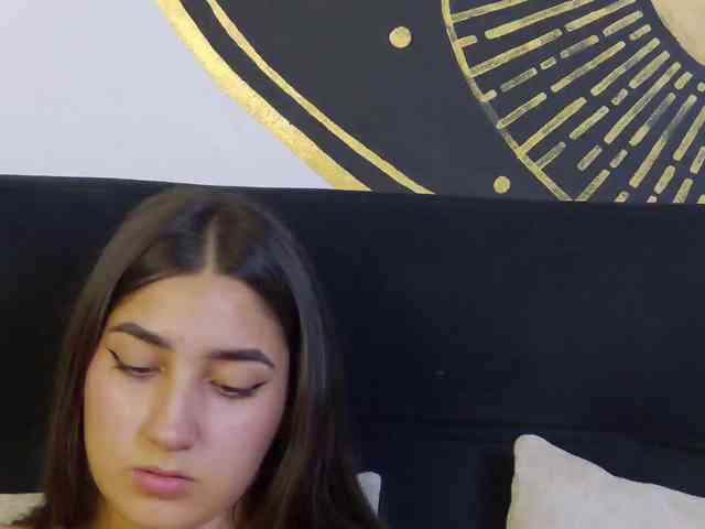 kinkyzoeandema webcam