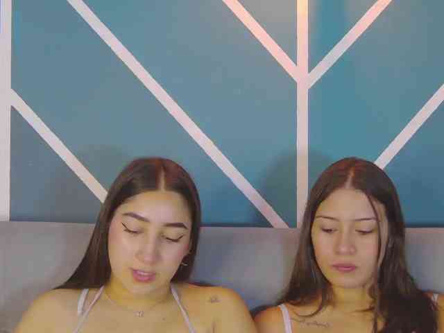 kinkyzoeandema webcam