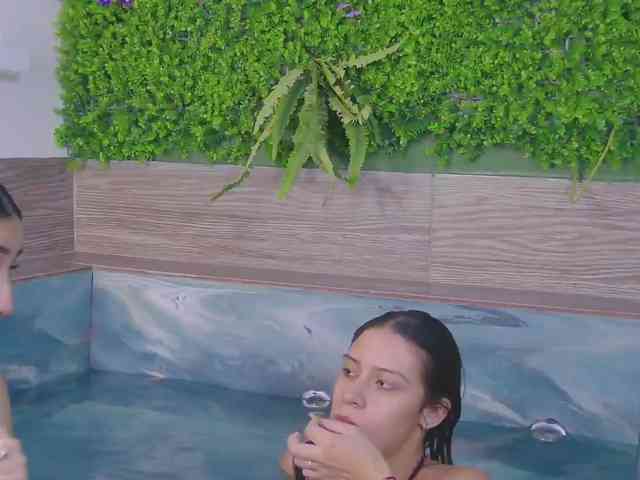 striptease show Kinkyzoeandema