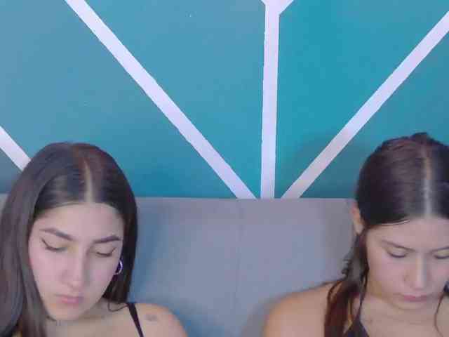 kinkyzoeandema webcam