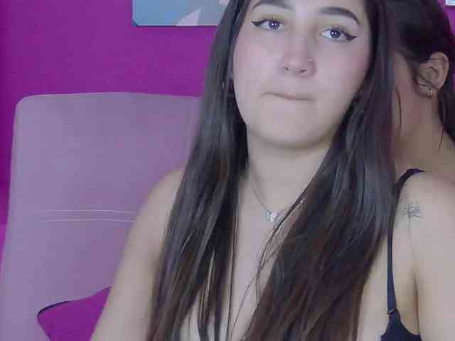 kinkyzoeandema webcam