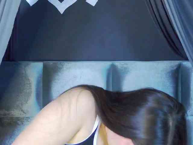 kinkyzoeandema webcam